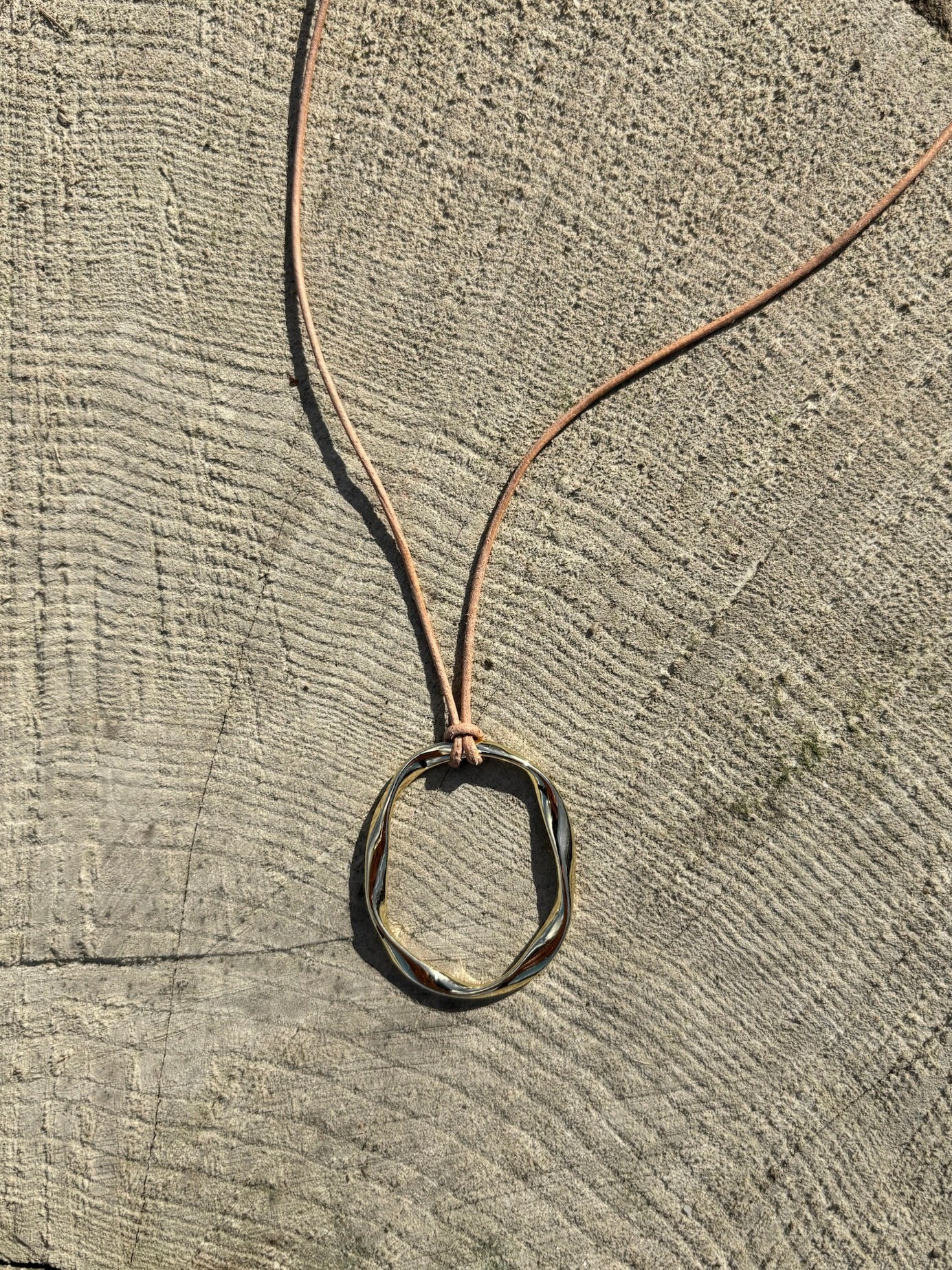 Straps (Lovina) - GOLDEN DAYS LABEL