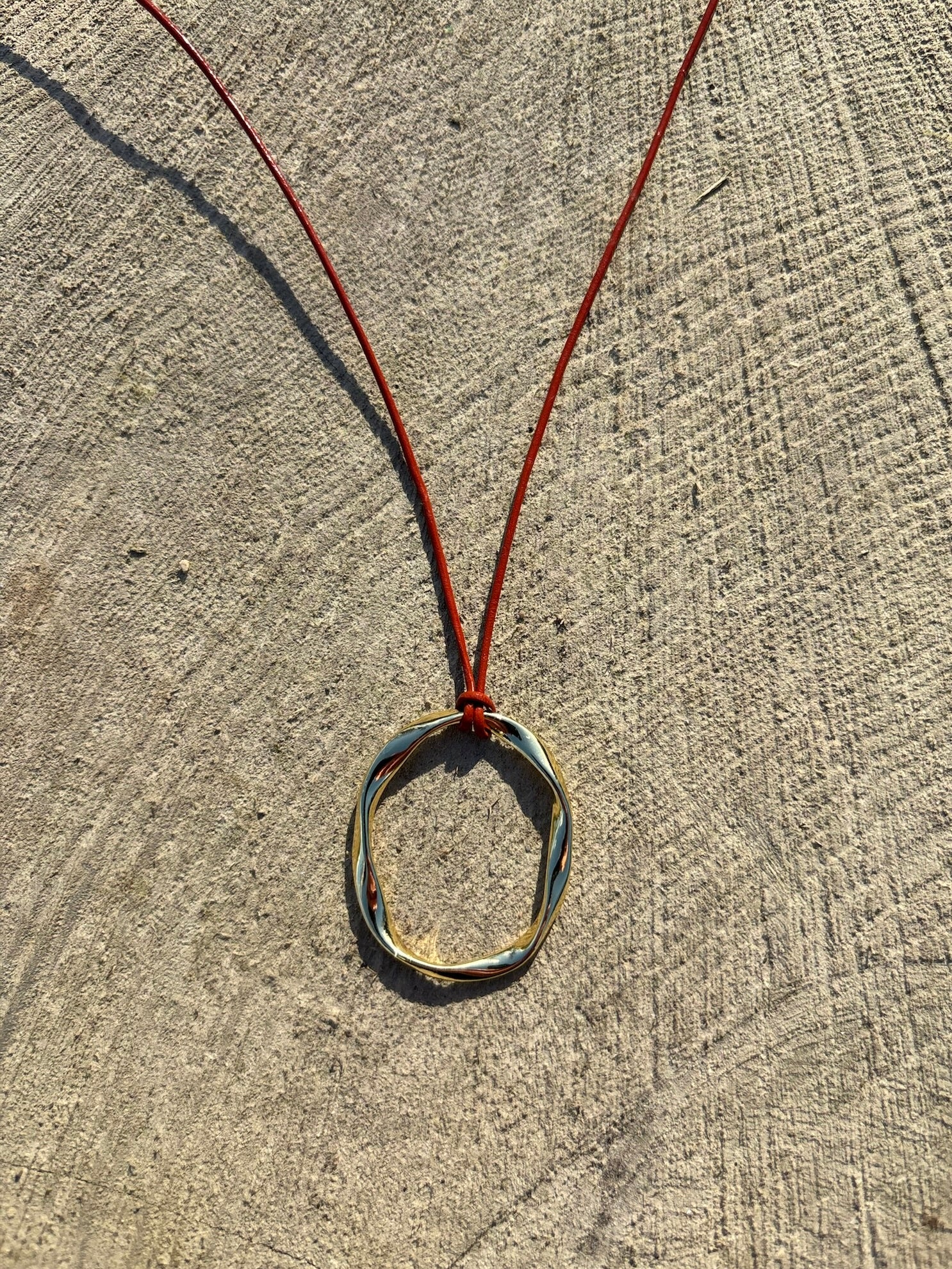 Straps (Lovina) - GOLDEN DAYS LABEL