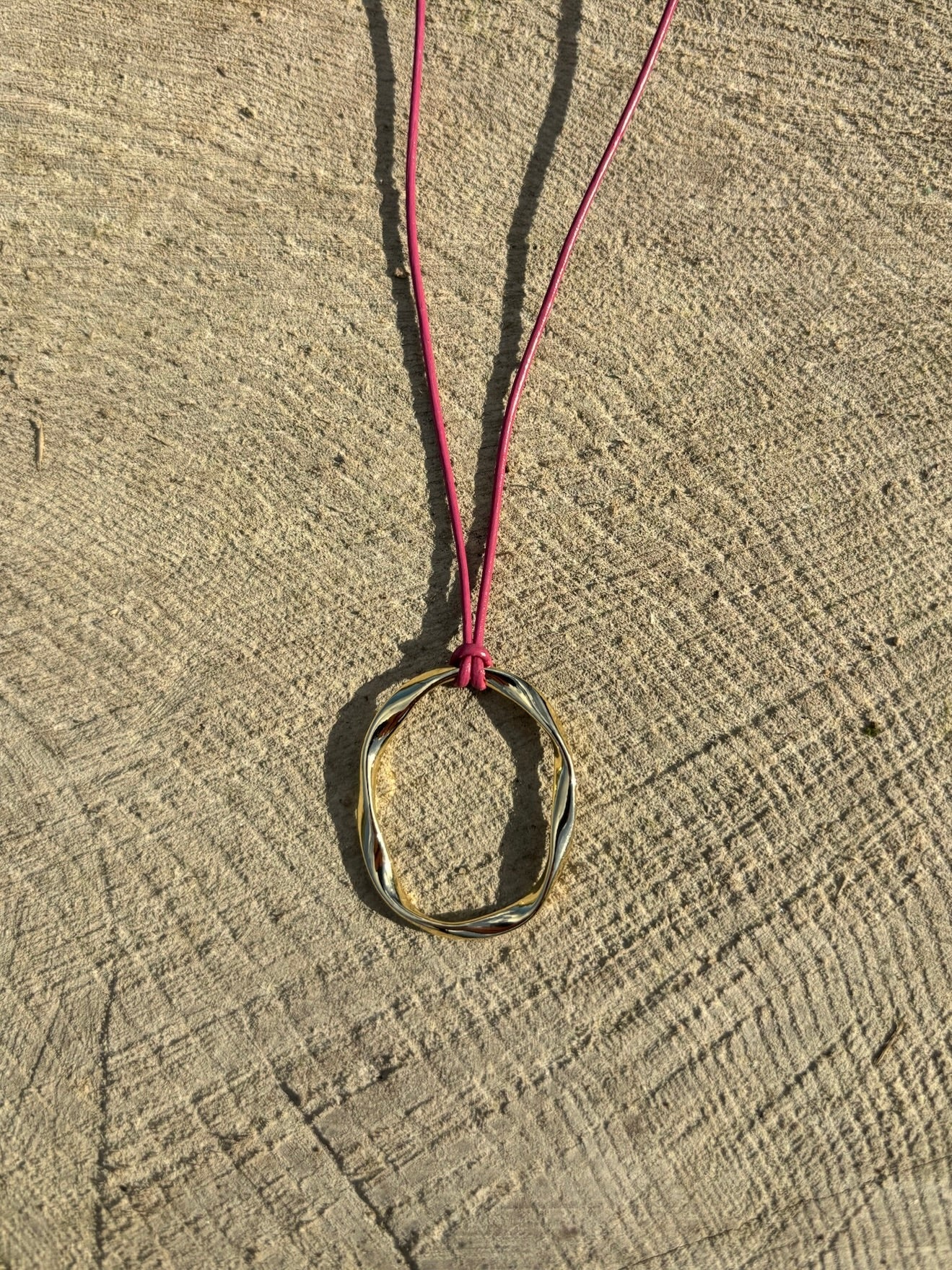 Straps (Lovina) - GOLDEN DAYS LABEL