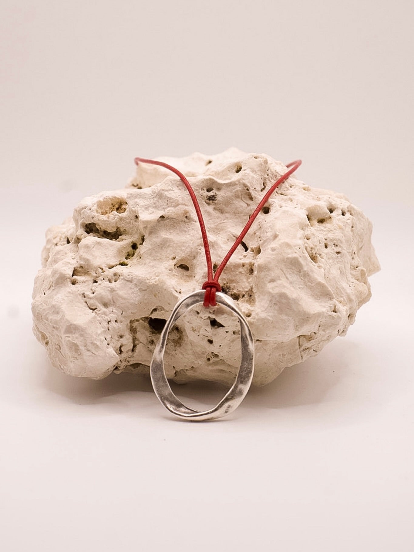 Gilli Halskette - GOLDEN DAYS LABEL