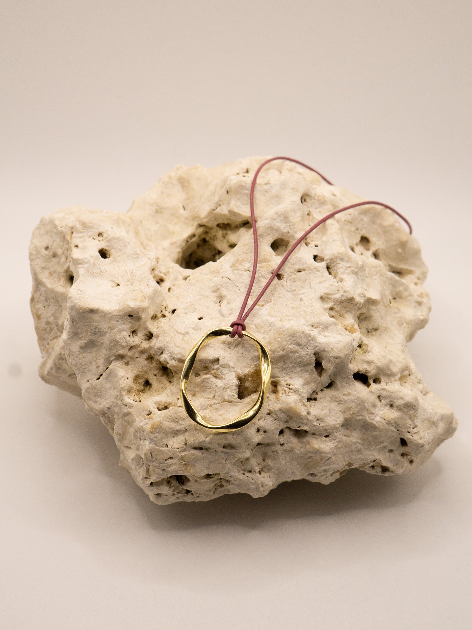 Lovina Halskette - GOLDEN DAYS LABEL