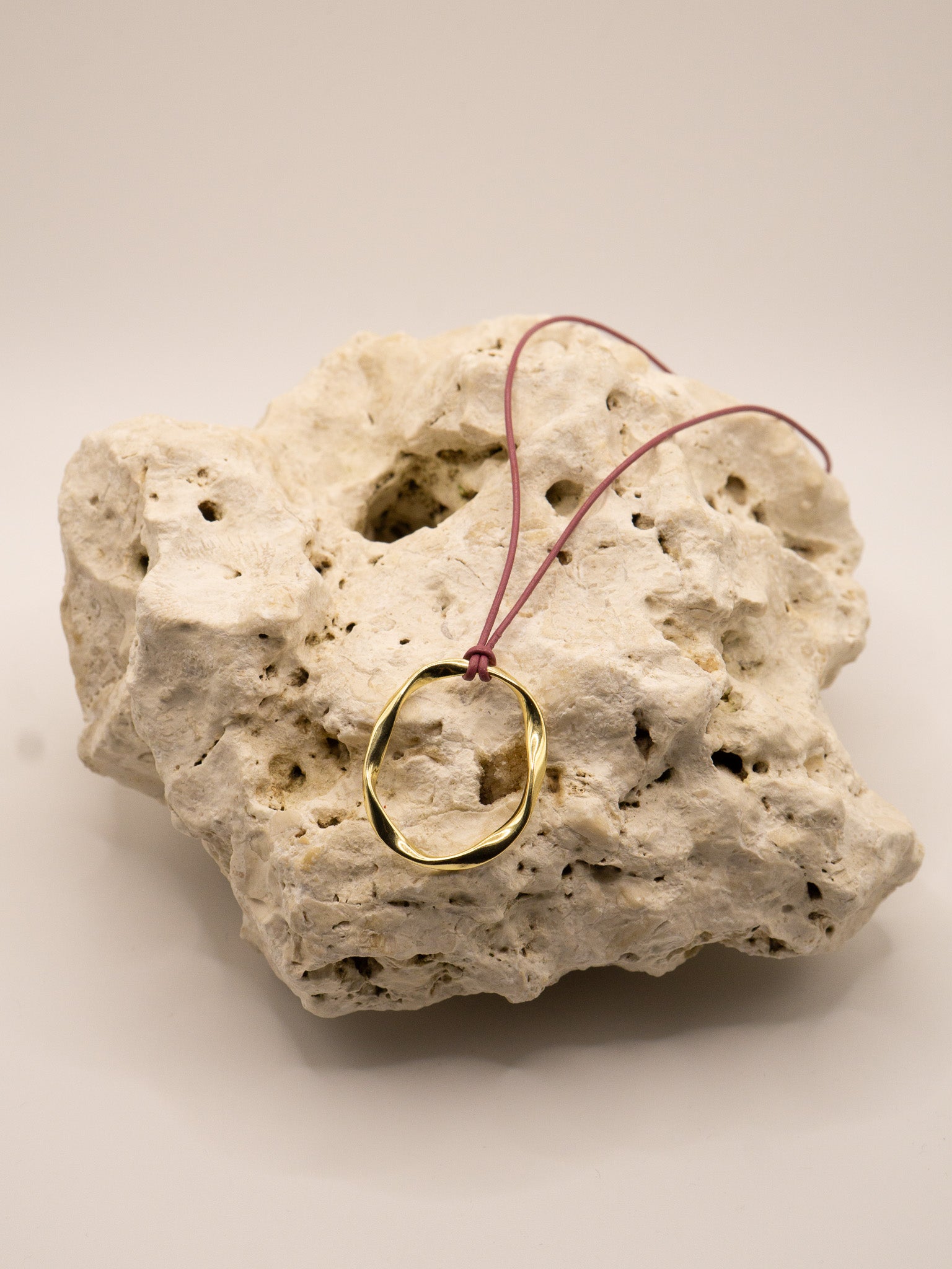 Lovina Halskette - GOLDEN DAYS LABEL