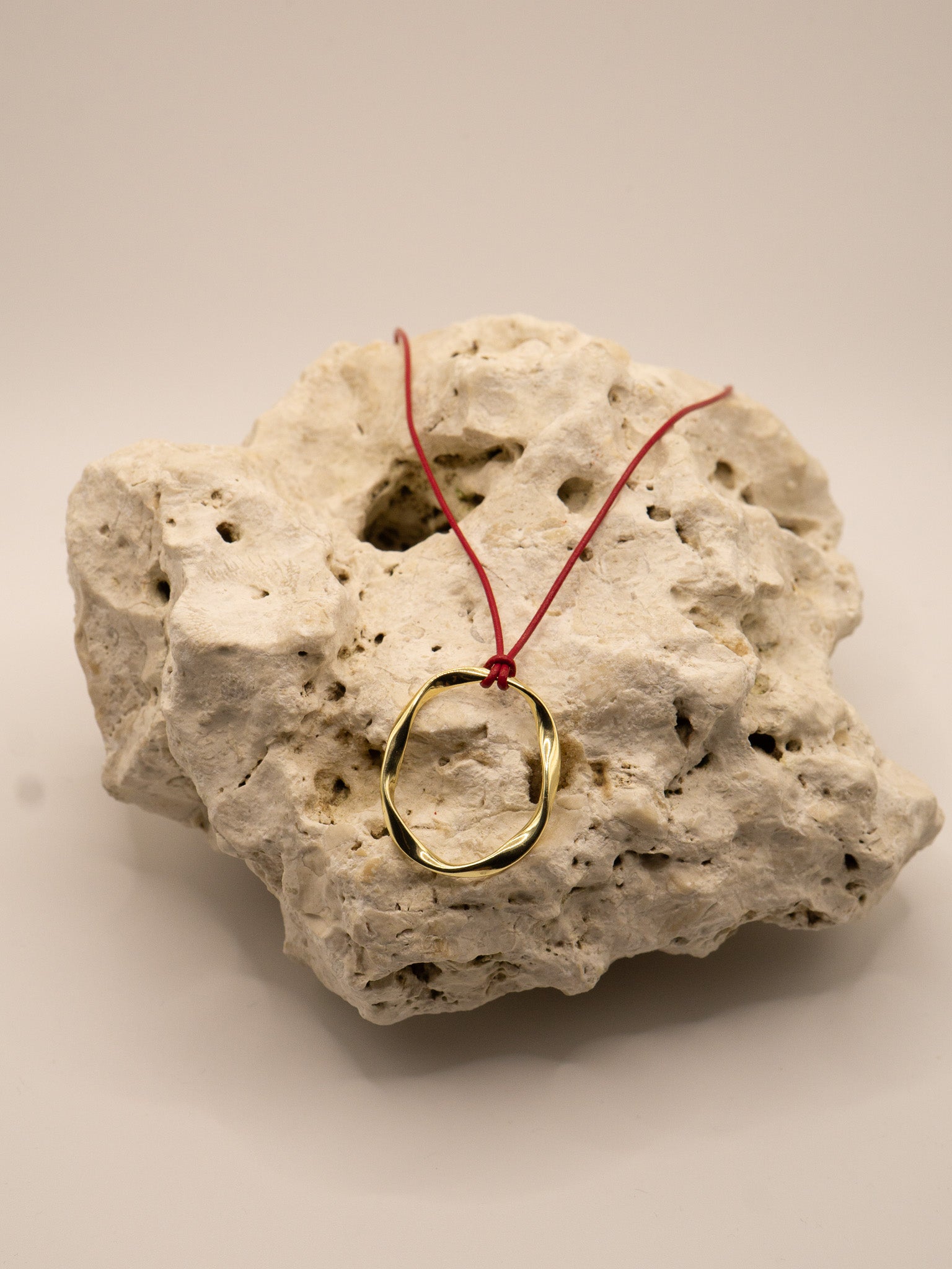 Lovina Halskette - GOLDEN DAYS LABEL