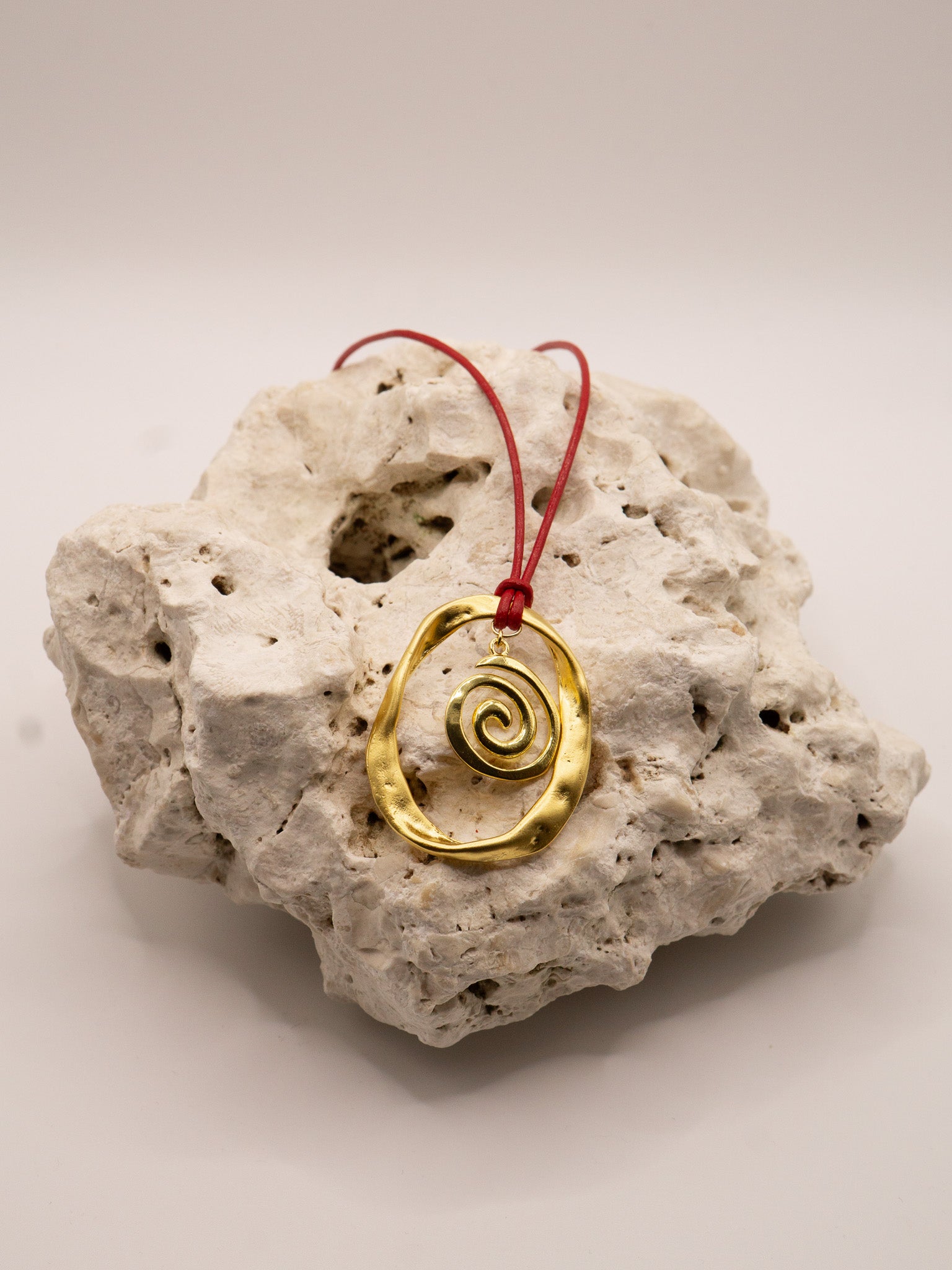 Gilli Charm Halskette - GOLDEN DAYS LABEL