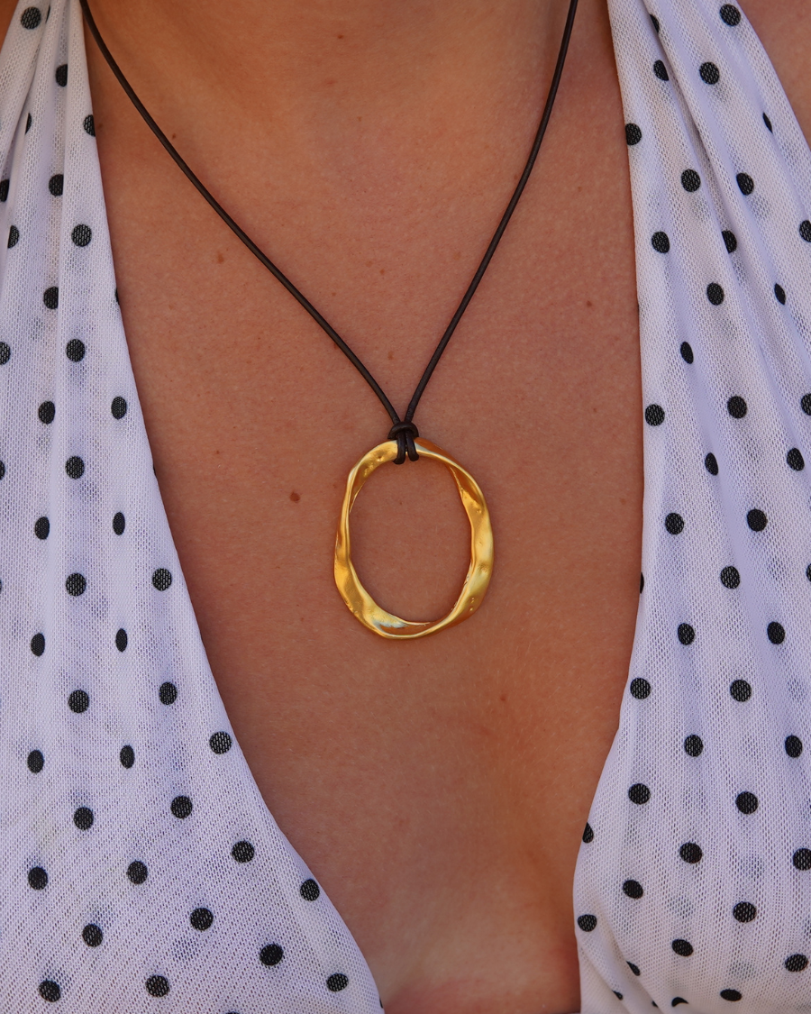 Gilli Halskette - GOLDEN DAYS LABEL